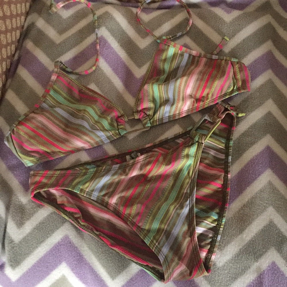 Reaction Kenneth Cole Bikini M